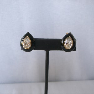 1980&#39;s-90&#39;s TRIFARI  CRYSTAL TEARDROP Clip Earrings