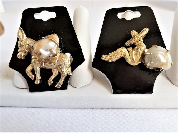 Vintage SIESTA / DONKEY BROOCH Pair - image 2