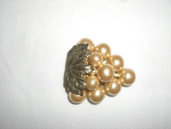 1930's-40's Faux Pearl GOLDEN GRAPE CLUSTER Dress… - image 1