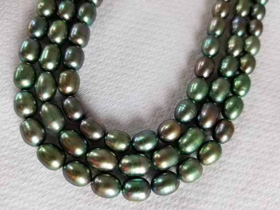 Vintage IRIDESCENT PEARL Choker Necklace  Triple … - image 6