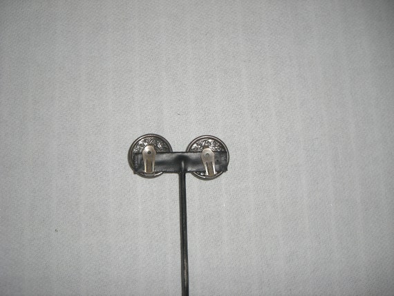 Vintage NAPIER RENAISSANCE STYLE Clip Earrings - image 2