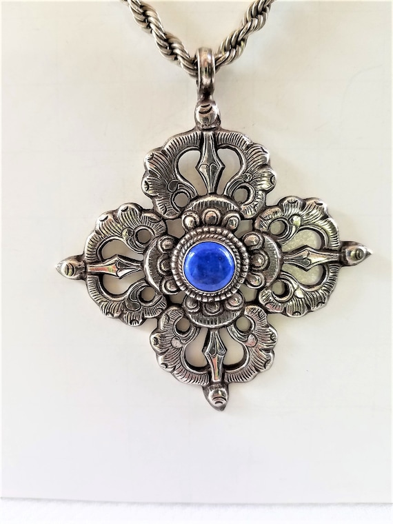 Vintage MEDIEVAL STYLE PENDANT - image 2