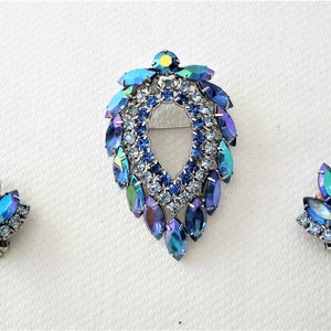 1960&#39;s-70&#39;s  SARAH COVENTRY &quot; Blue Lagoon &quot; Rhinestone Brooch & Earring Set