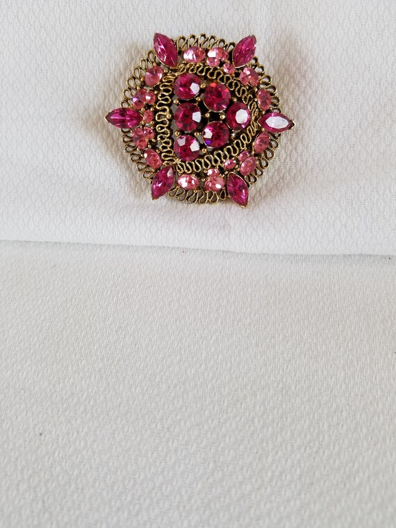 1950's-60's LISNER Pink/Rose Rhinestone BROOCH - image 2