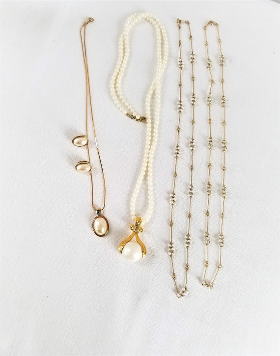 Vintage AVON NECKLACE COLLECTION  3 Piece - image 10