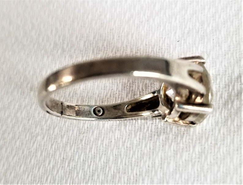 1980/'s-90/'s Round Brilliant Cut Solitare CUBIC ZIRCONIA Sterling RING