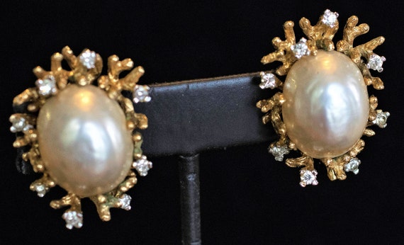 Panetta 1960's-1970's Faux Pearl Clip Earrings - image 2