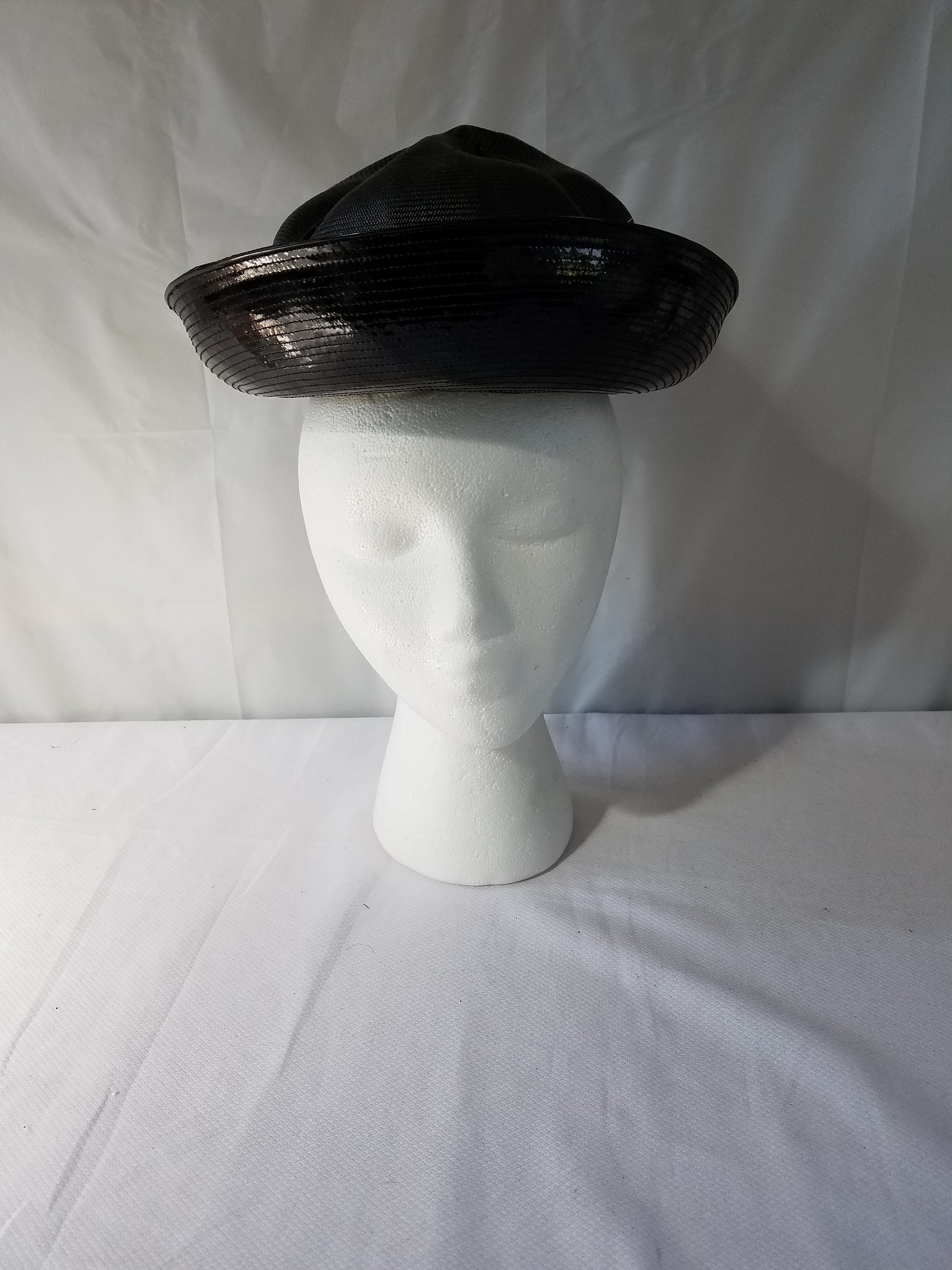 Vintage Emme New York Turban Hat Leather Olive Green Bow Accent 1950s Boutique Leather 1950s Vintage Hats for Women for sale | eBay main image 3