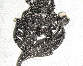 1980's-90's  KJL for AVON  BROOCH  ( Kenneth J Lane )