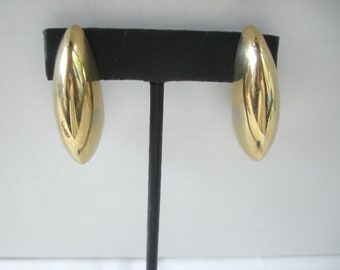 Givenchy  1980's pierced earring