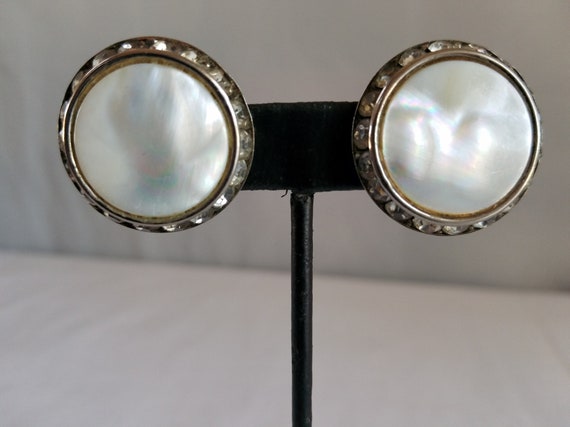 1940's-50's CORO m.o.p. STATEMENT Clip On Earrings - image 1