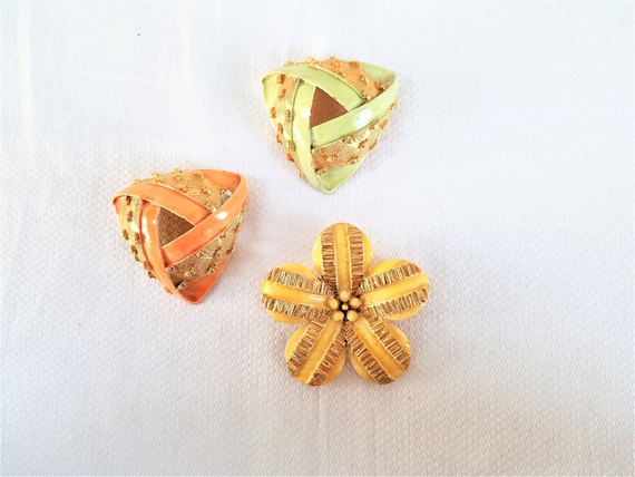 Vintage LISNER ENAMEL STATEMENT Brooch  Lot of 3 - image 1