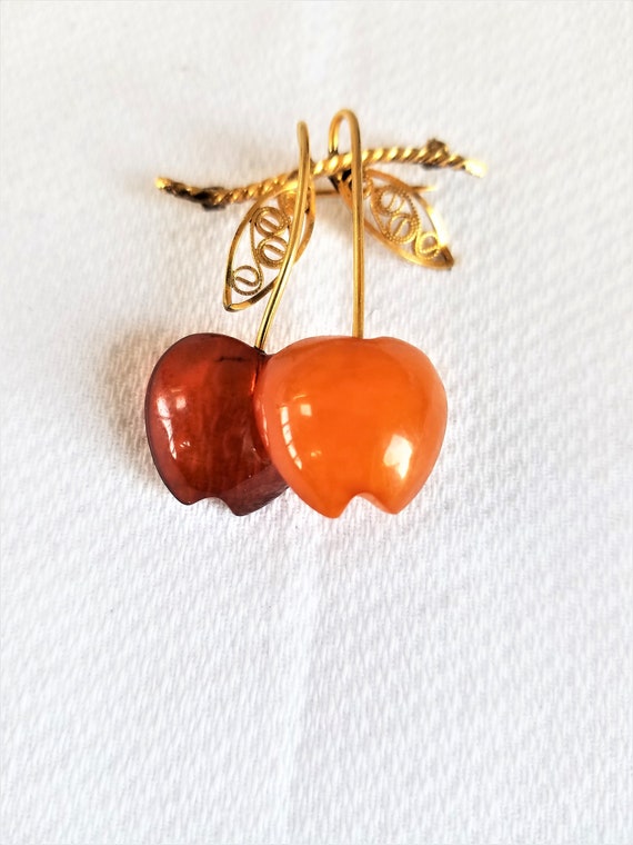 Vintage AMBER GUILD Double Apples/Cherries BOOCH