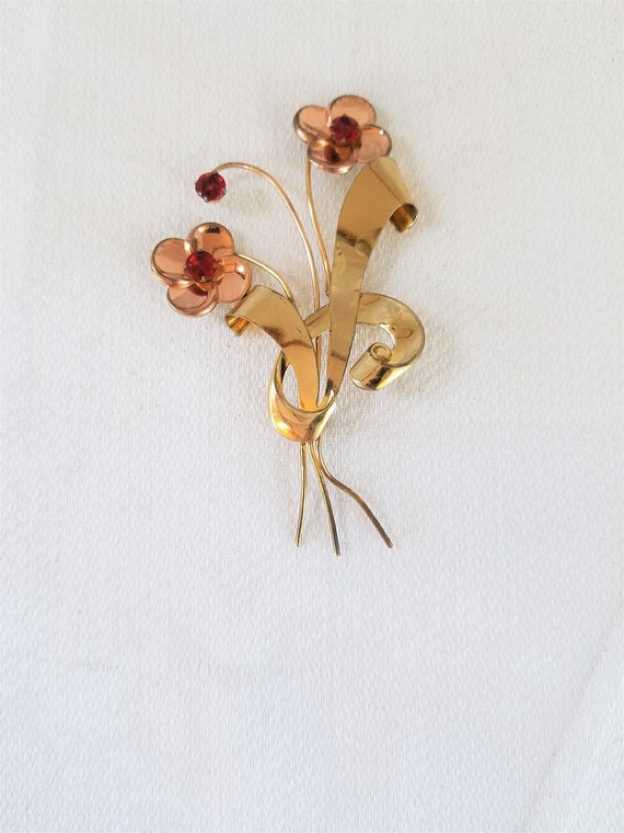 Vintage " HARRY ISKIN "  Gold Filled  Flower Brooc