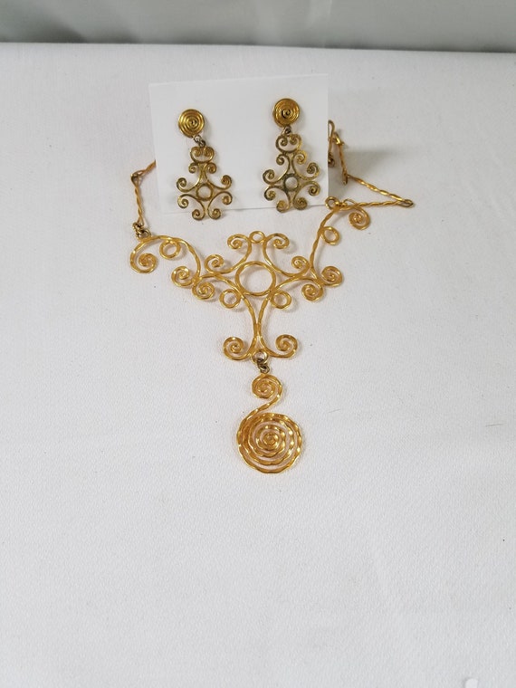 Vintage MODERN ABSTRACT Gold Tone Metal Necklace … - image 1