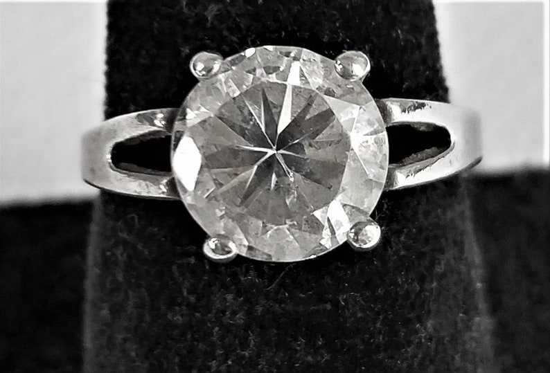 1980/'s-90/'s Round Brilliant Cut Solitare CUBIC ZIRCONIA Sterling RING