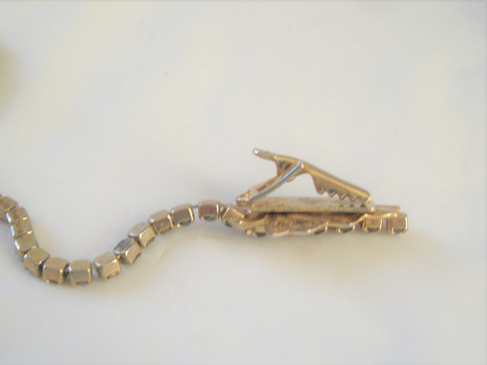 Vintage 1950sleaf motif rhinestone cardigan scarf clip | eBay