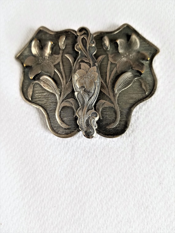 Vintage Raised ART NOUVEAU Style BUCKLE