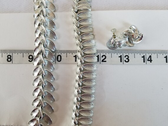1950's-60's LISNER  PARURE  ( 3 pc. ) Necklace, B… - image 5