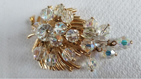 Vintage  CRYSTAL  "GRAPE CLUSTER  " Brooch - image 5