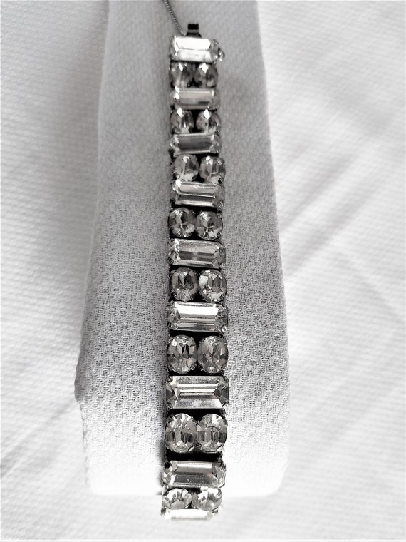 Vintage RHINESTONE/CRYSTAL STATEMENT Bracelet - image 9