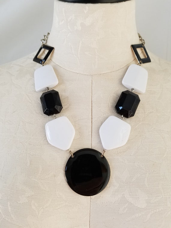 1980's-1990's   5  Piece STATEMENT NECKLACE COLLE… - image 5