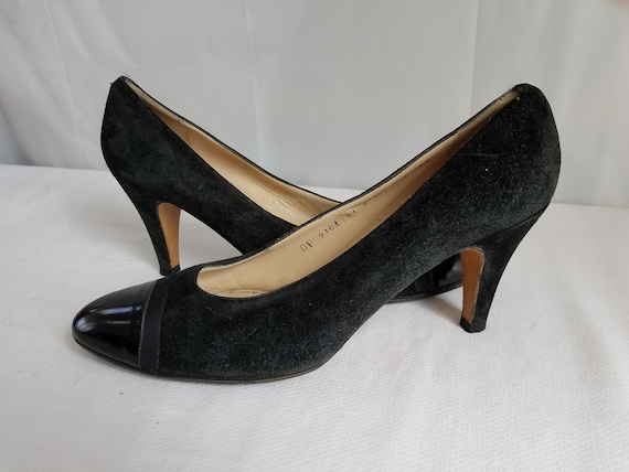 1980's-90's SALVATORE FERRAGAMO PUMPS