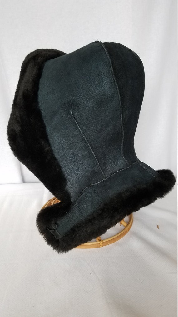 Vintage SHEARLING BLACK LAMB Hooded Hat - image 6