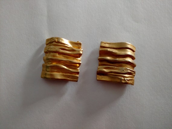 Courreges Paris Vintage clip earrings - image 8