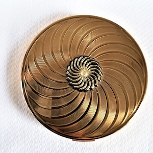 1940&#39;s-50&#39;s VOLUPTE&#39; Press Powder COMPACT