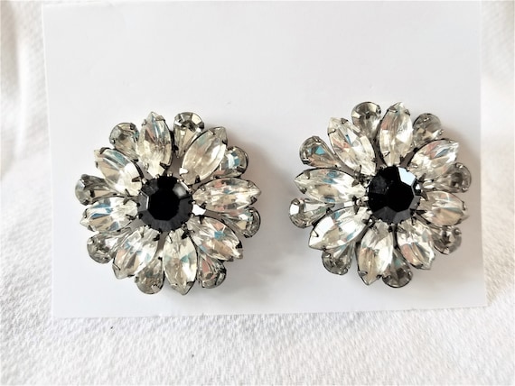 Vintage RHINESTONE STATEMENT Clip On Earrings