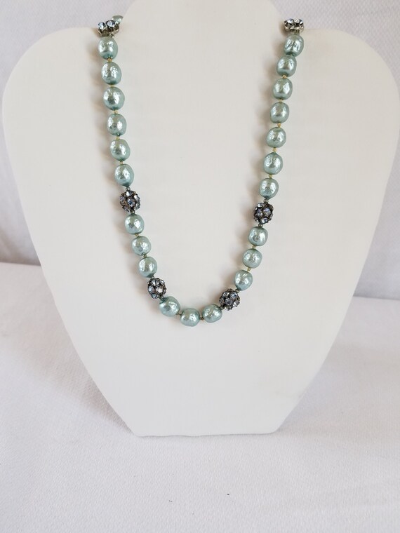 1950's-60's CHOKER NECKLACE  Aqua Blue