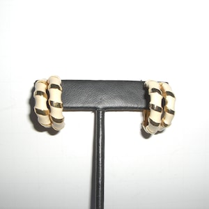 1980&#39;s-90&#39;s KENNETH LANE Off-White Enamel Clip Earrings