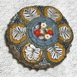 Vintage MICRO MOSAIC Brooch