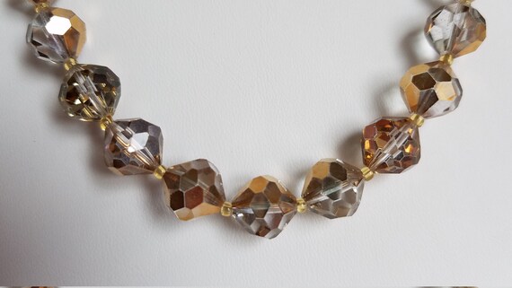 1940's-50's IRIDESCENT TOPAZ CRYSTAL Bead Necklace - image 3