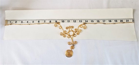 Vintage MODERN ABSTRACT Gold Tone Metal Necklace … - image 6