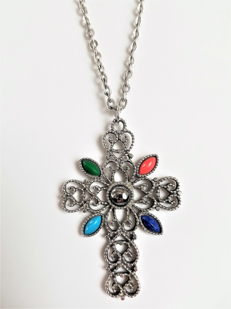 Vintage AVON CROSS STATEMENT Pendant 24 Chain