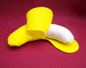 Banana with Removable Peel Handmade Felt Play Food by THE LITTLE LOVE BUG store wide free shipping