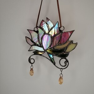 Chakra Balance glas-in-lood lotus suncatcher - zen muurhanger voor meditatie kunst en yoga vibes decor, perfecte Valentijnsdag