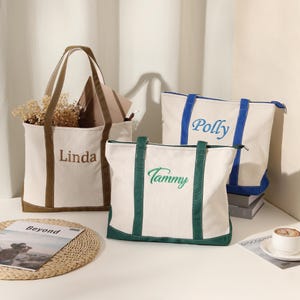 Personalized embroidered bridesmaid tote bags, ,name tote bag,bridesmaid gift bag,embroidered with initials custom tote,Personalized Gift