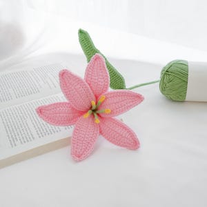 Crochet Lily Flower PDF Pattern - How to Crochet Lily Flower for Bouquet Step by Step English Tutorial - Lily Amigurumi Mother&#39;s Day Gifts