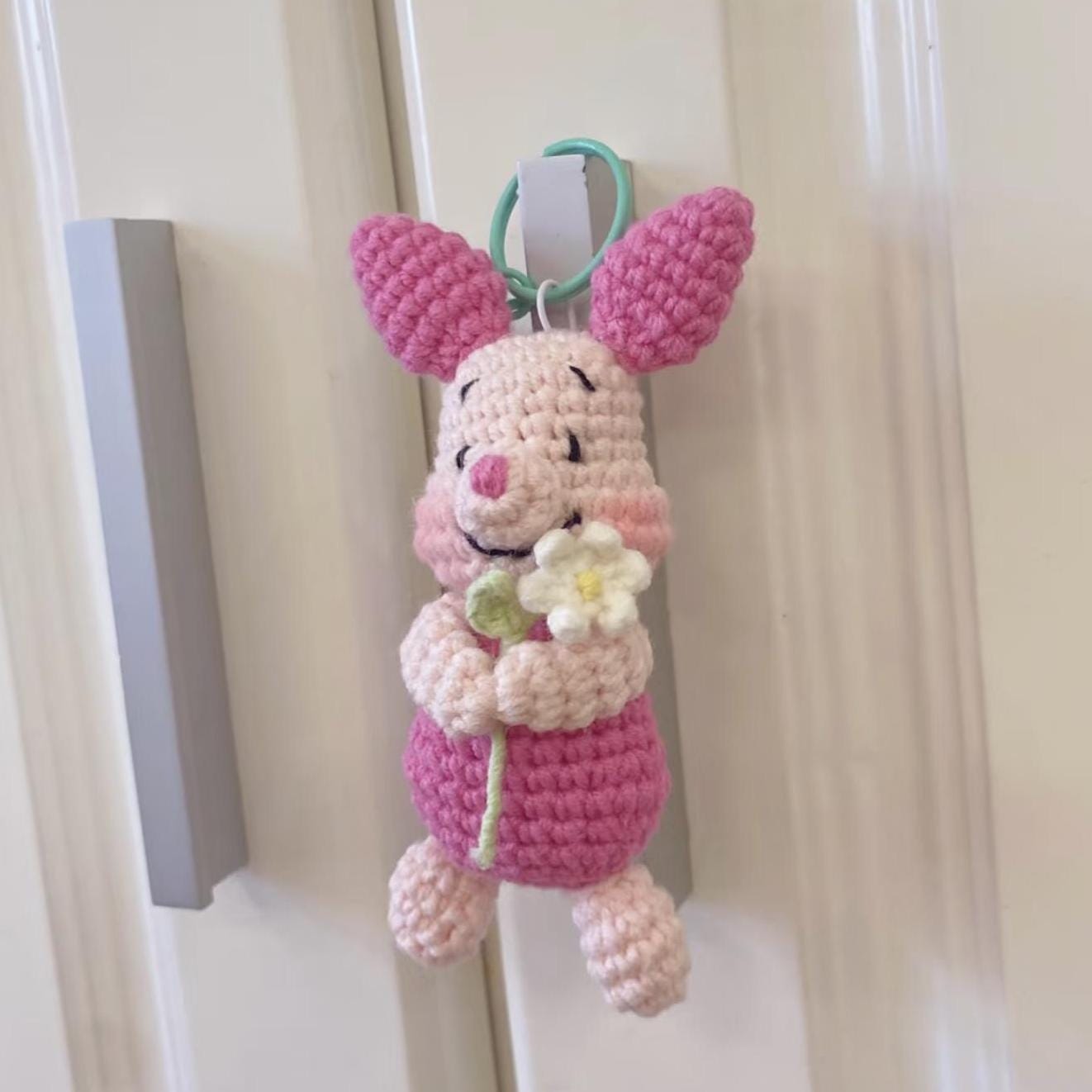 Patrón de llavero de cerdito rosa a crochet, tutorial de cerdito amigurumi en PDF, adorable animal a crochet, patrón de percha de cerdito