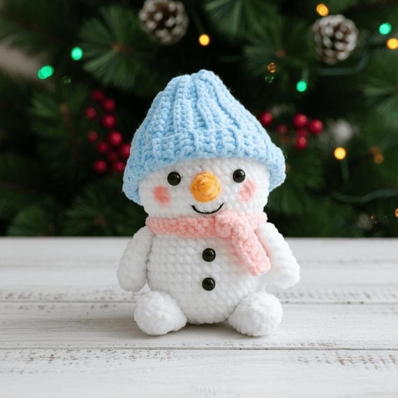 Cute Snowman Plush Crochet PDF Pattern - Easy Crochet Snowman for Christmas Gift - Xmas Decor Crochet Amigurumi - Vintage Christmas Crochet