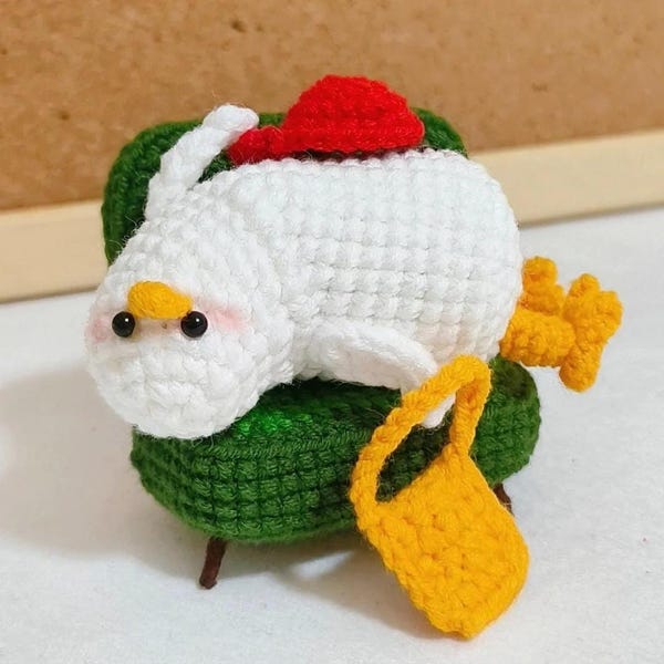 Padrão de crochê de pato chato - Como fazer um patinho engraçado de crochê em amigurumi - Mini pato de crochê fofo - Padrão de crochê de animal fofo