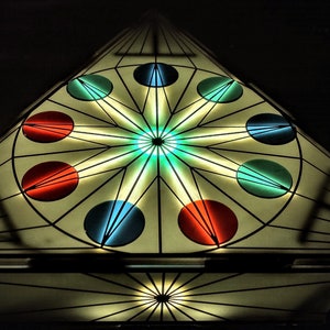 MIND MIRACLE - Vision Beyond the Veil