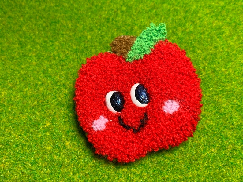 Apple brooch image 2