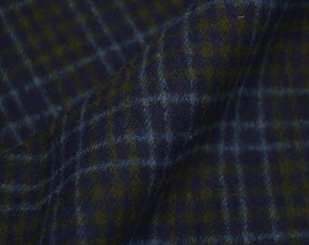 Dark Blue & Olive Green Plaid Wool Fabric – 380g Heavyweight Brushed Wool for Winter Coats, Jackets, and Outerwear – Premium Woolen Textile