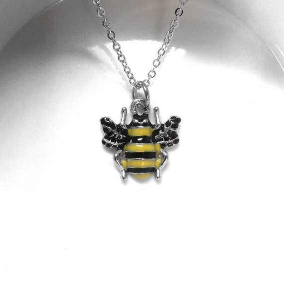 Cute bee necklace deals