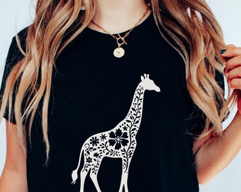 Giraffe Shirt, Funny Giraffe Shirt, Giraffe Print Shirt, Floral Shirt, Giraffe Tshirt, Zoo Shirt, Cute Giraffe Shirt, Giraffe t-shirt Safari