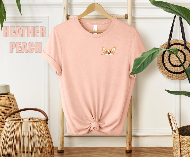 Camiseta Corgi, Camiseta Corgi Divertida, Camiseta para Amantes de los Corgis, Bolsillo Corgi, Camiseta para Mamá Corgi, Camiseta para Perro Salchicha, Papá Corgi con la frase "Tengo Amigos en los Bajos Fondos" imagen 11